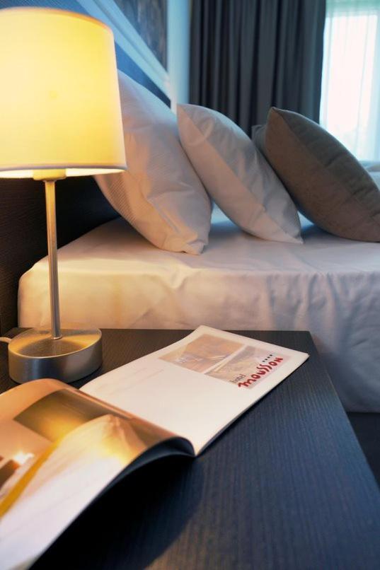 Hotel Mousson ミハロフツェ エクステリア 写真