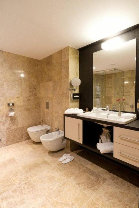 Hotel Mousson ミハロフツェ エクステリア 写真